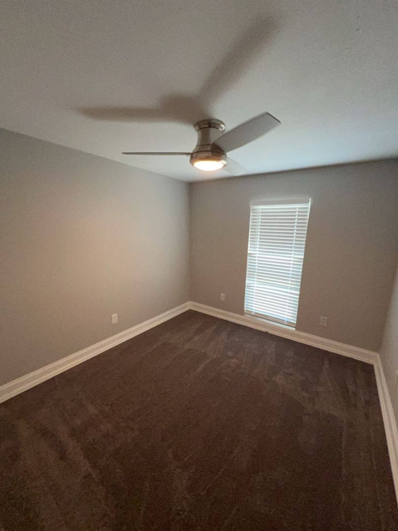 House for rent at 401 Walton St, Houston, TX 77009