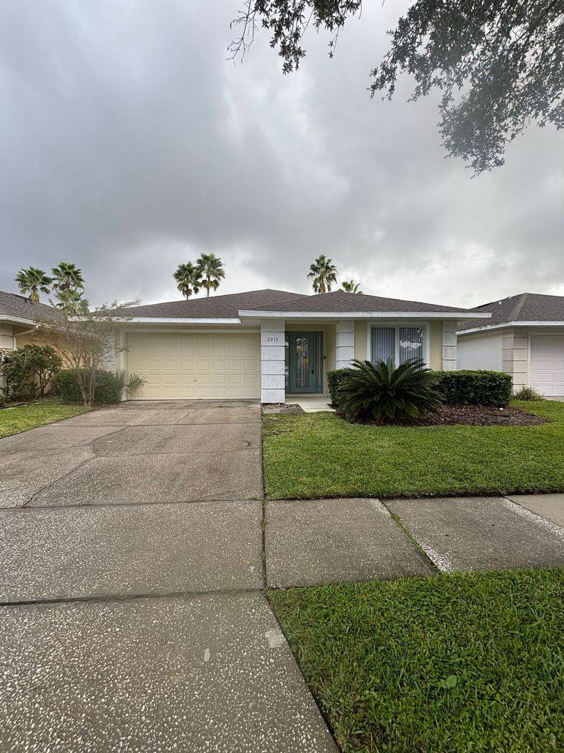 House for rent at 2915 Sunset Lakes Blvd, Kissimmee, FL 34747
