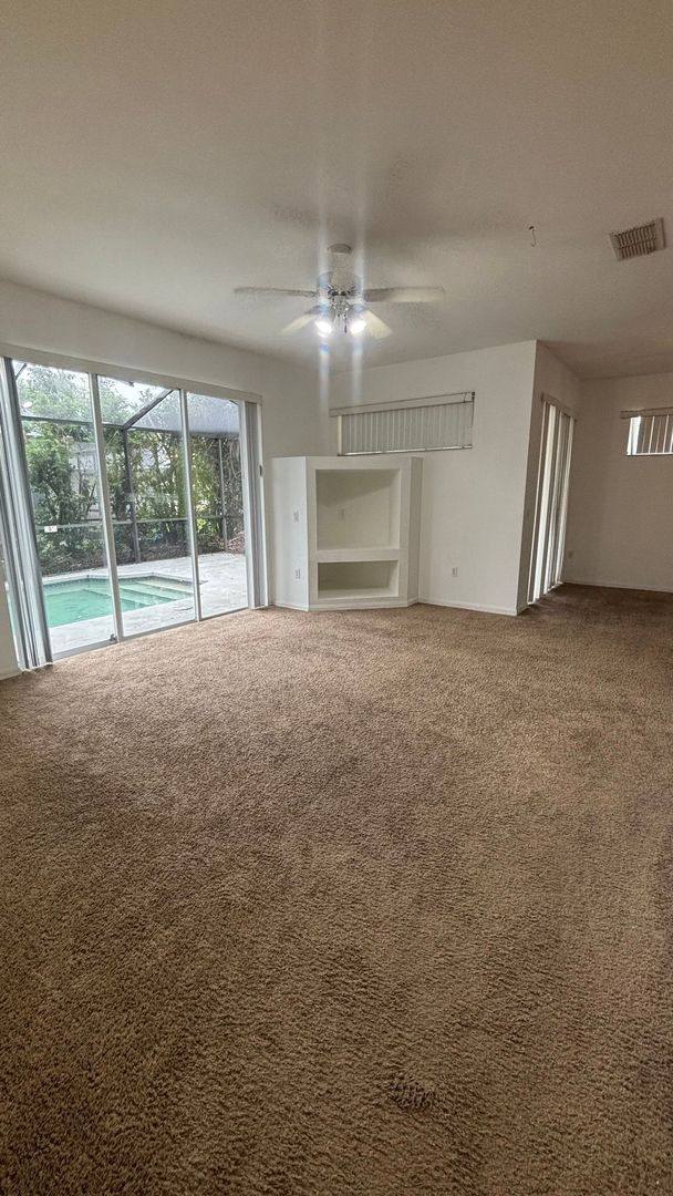 House for rent at 2915 Sunset Lakes Blvd, Kissimmee, FL 34747