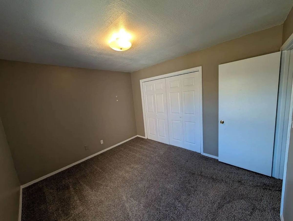 Apartment for rent at 110 S 19th St, Collinsville, OK 74021