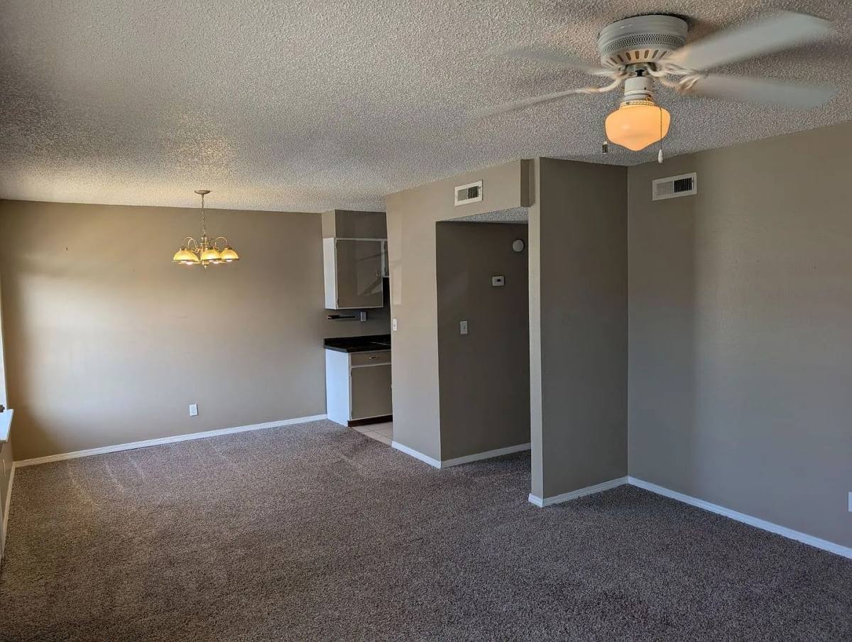 Apartment for rent at 110 S 19th St, Collinsville, OK 74021