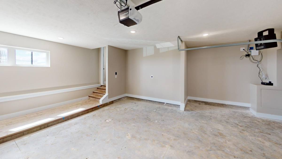 Apartment for rent at 2005-2011 Chancellors Ave, Kearney, NE 68845
