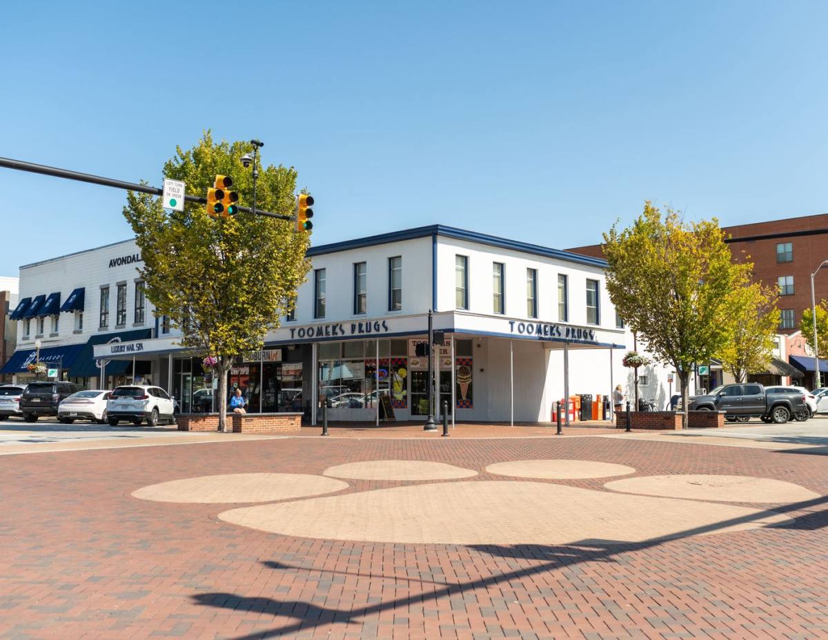 Apartment for rent at 103 E Magnolia Ave, Auburn, AL 36830