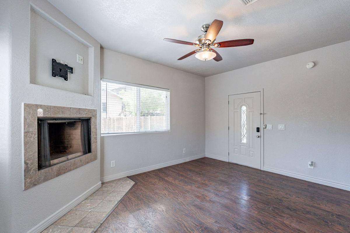 Townhouse for rent at 1840-1842 N Santa Rita Ave, Tucson, AZ 85719