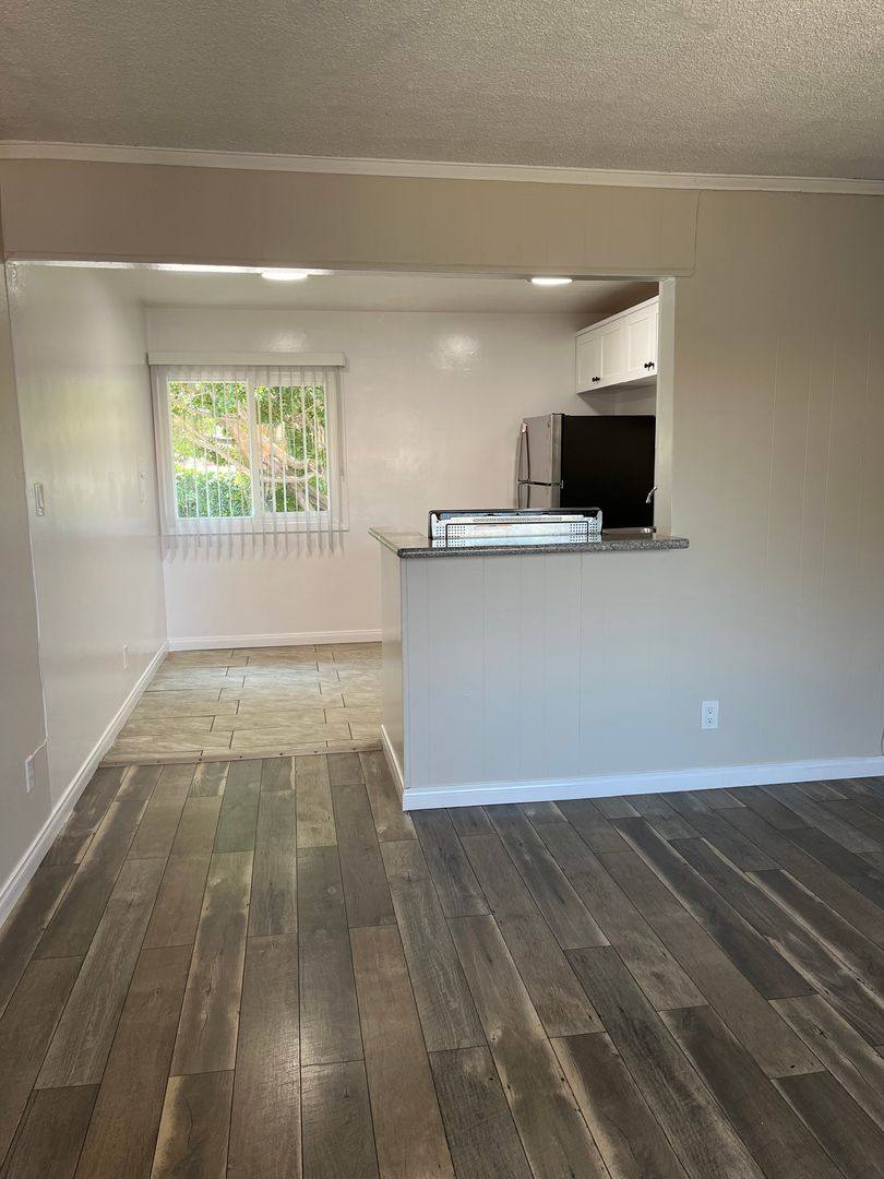 Apartment for rent at 3937 Gibraltar Ave, Los Angeles, CA 90008
