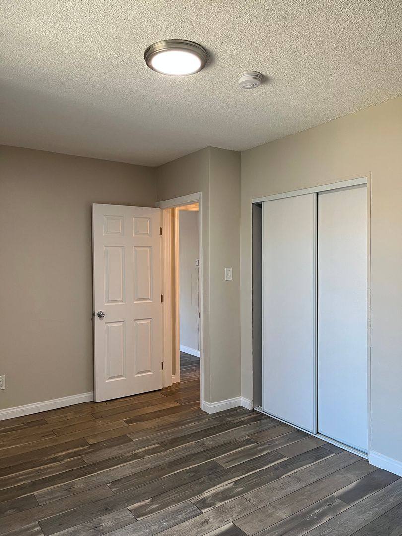 Apartment for rent at 3937 Gibraltar Ave, Los Angeles, CA 90008