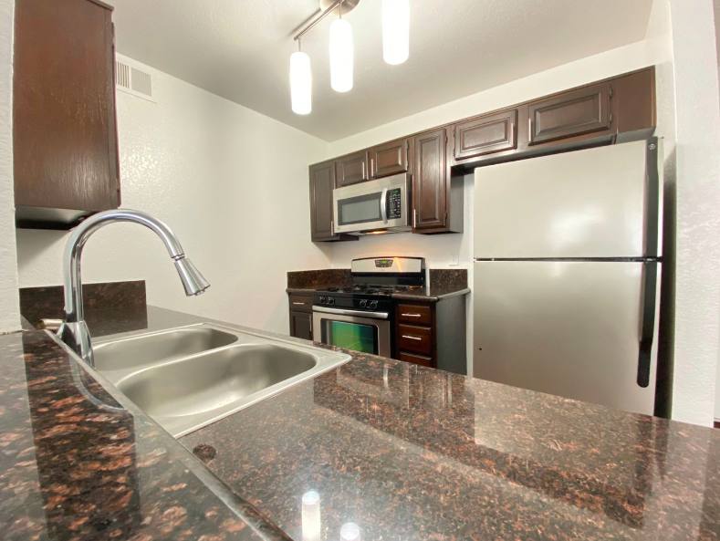 Apartment for rent at 2330 N Cahuenga Blvd #208, Los Angeles, CA 90068