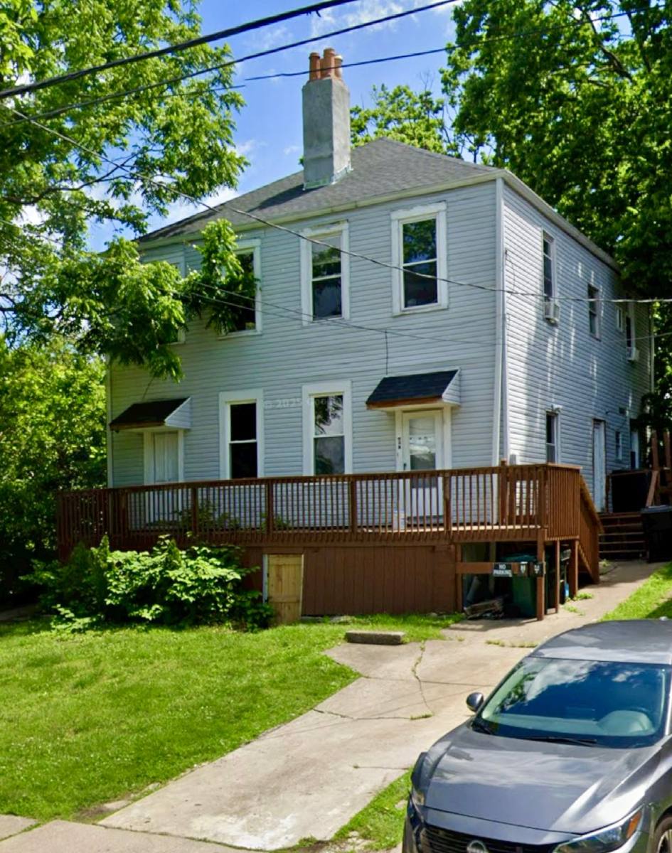 Apartment for rent at 2714 May St, Cincinnati, OH 45206