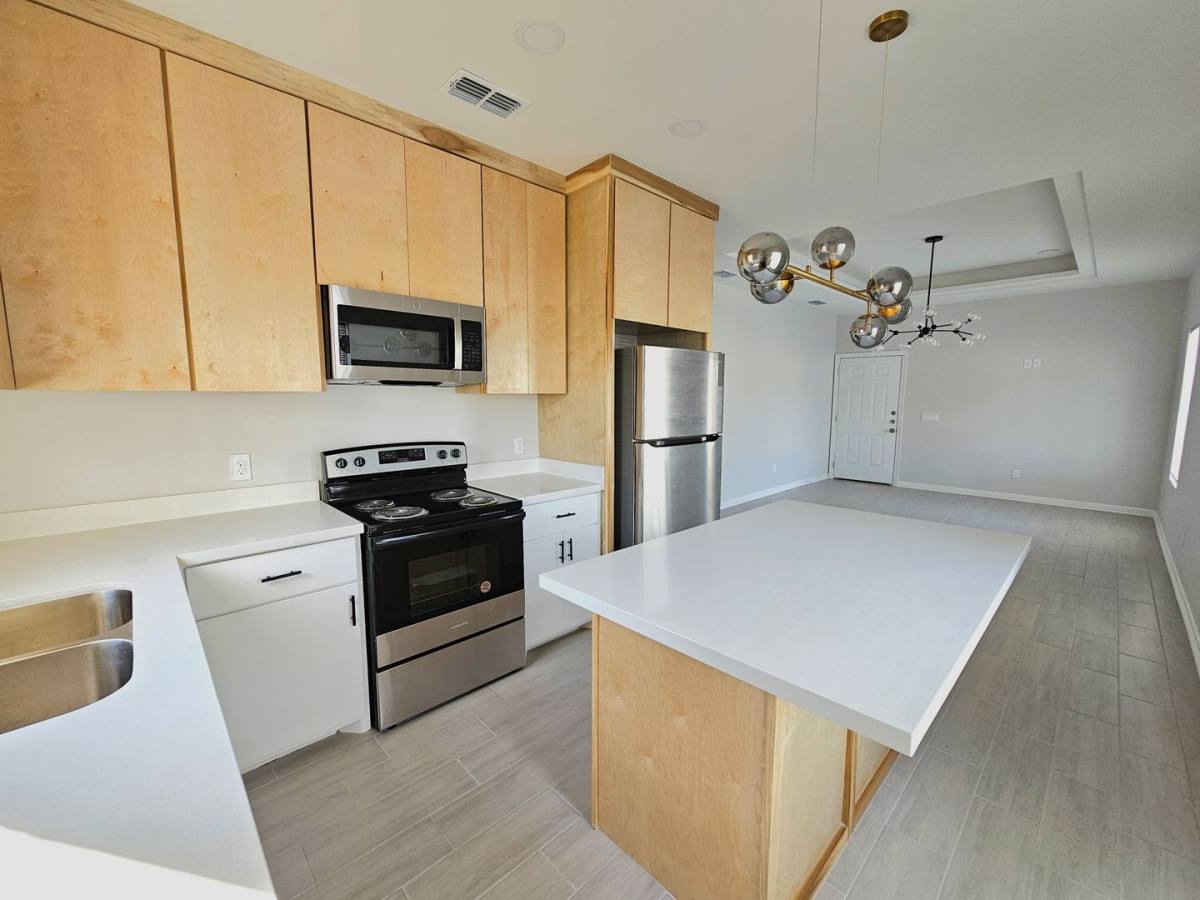 Apartment for rent at 1019 N Woodson Ave, Edinburg, TX 78541