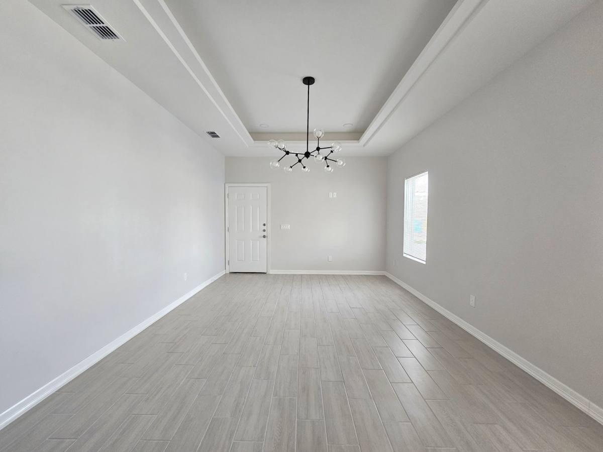 Apartment for rent at 1019 N Woodson Ave, Edinburg, TX 78541