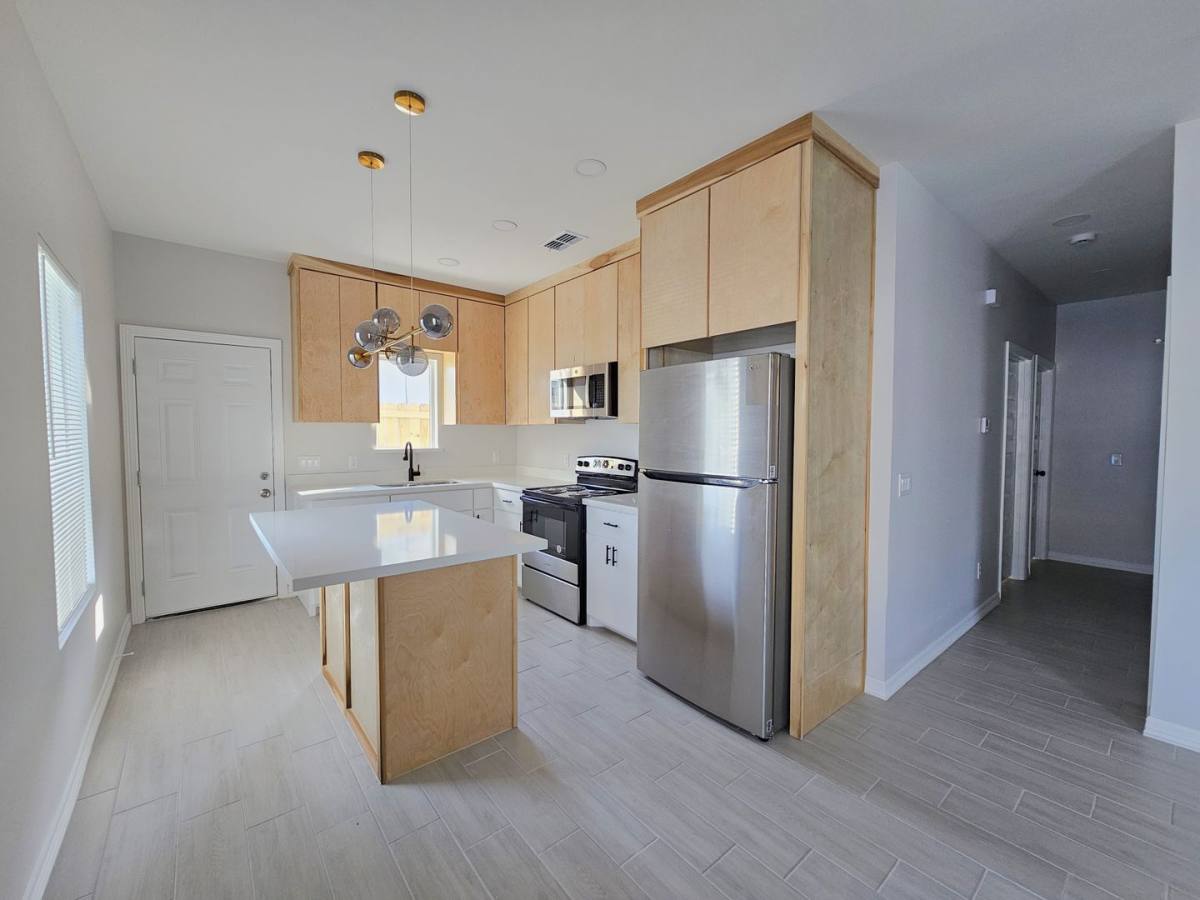 Apartment for rent at 1019 N Woodson Ave, Edinburg, TX 78541