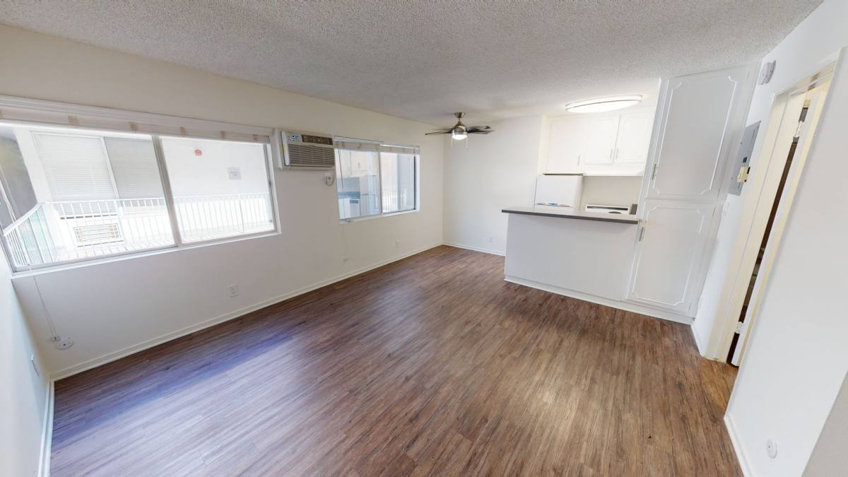 Apartment for rent at 6331 Orange St, Los Angeles, CA 90048