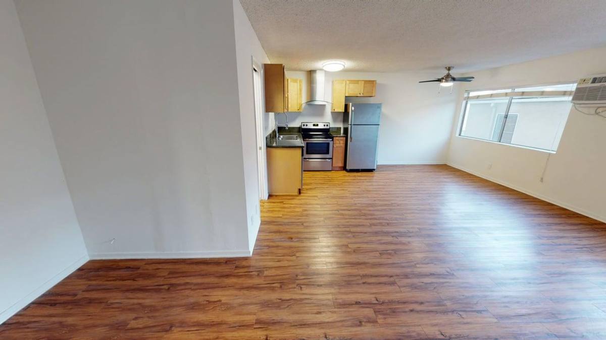 Apartment for rent at 6331 Orange St, Los Angeles, CA 90048