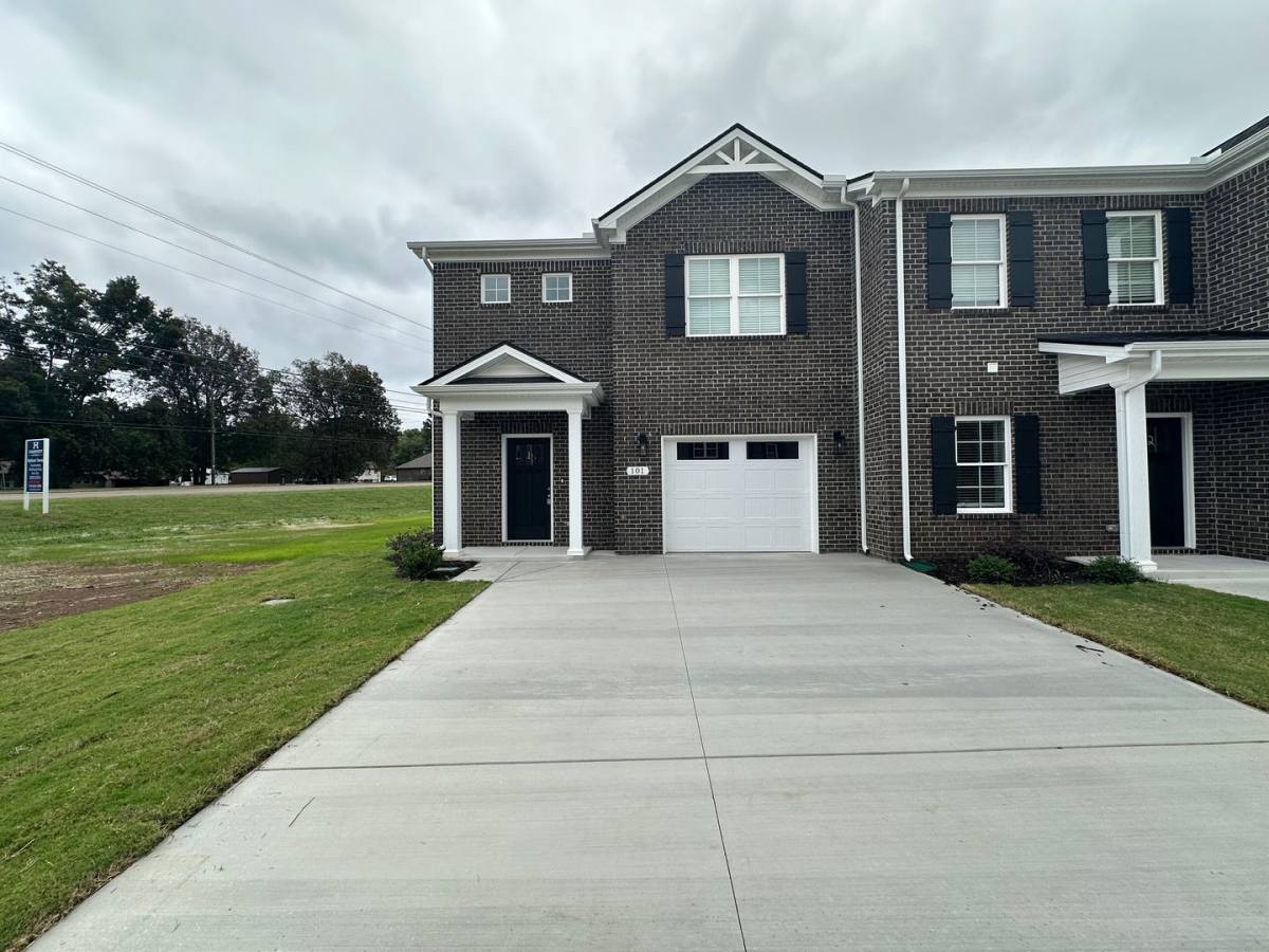 Townhouse for rent at 1850 Madison Way, Shelbyville, TN 37160