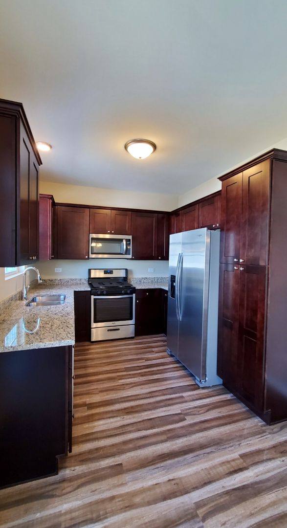 Apartment for rent at 320 Timber Ridge Court, Joliet, IL 60431