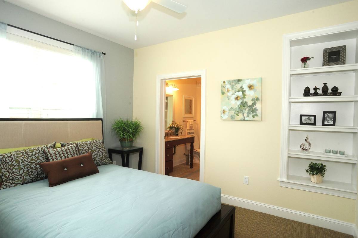 Apartment for rent at 4884 Travertine Ave, Virginia Beach, VA 23462