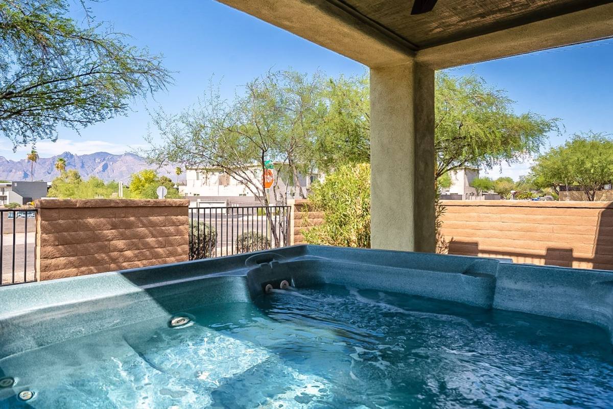 Apartment for rent at 638, 640, 642 E Lester St, Tucson, AZ 85705