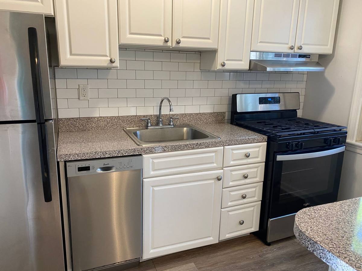 Apartment for rent at 841 Highland Ave, Jenkintown, PA 19046