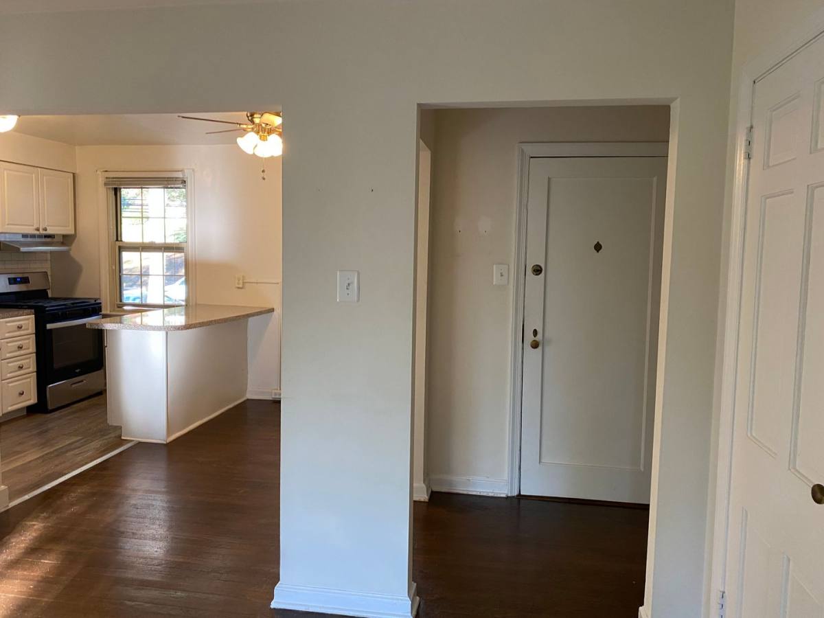 Apartment for rent at 841 Highland Ave, Jenkintown, PA 19046