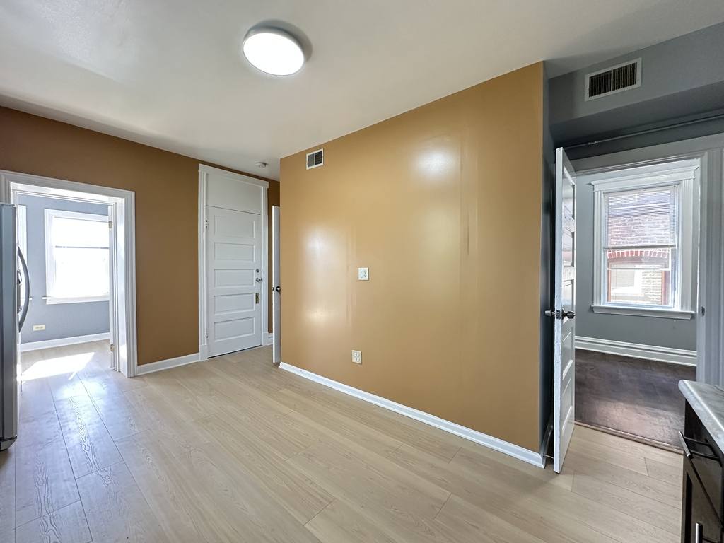 Apartment for rent at 2711 16th St #10Q, Chicago, IL 60608