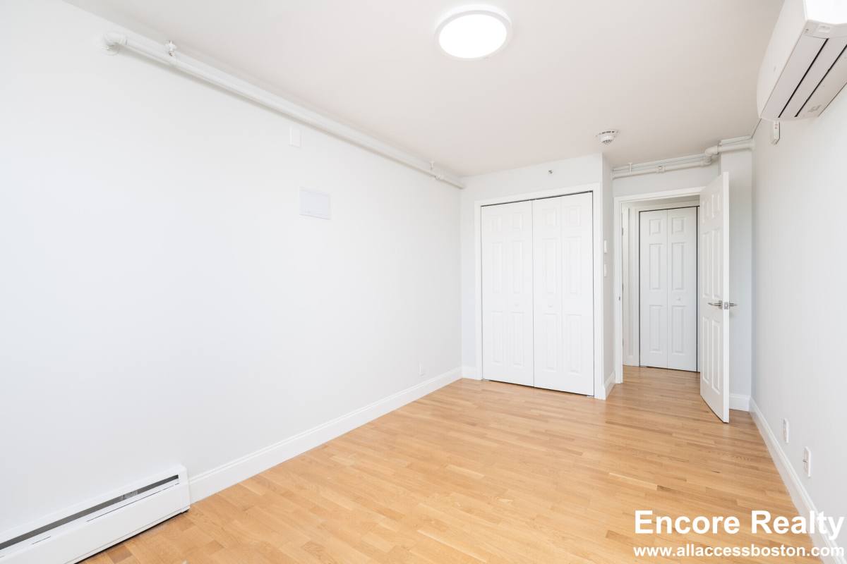 Apartment for rent at 1410 Columbia Rd #713J, South Boston, MA 02127