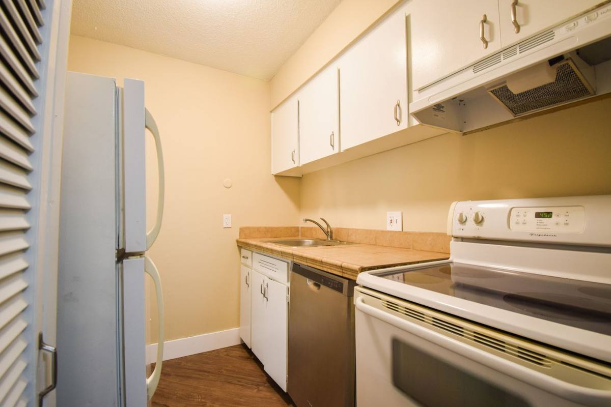 Apartment for rent at 3560 SW Vista Dr, Portland, OR 97225