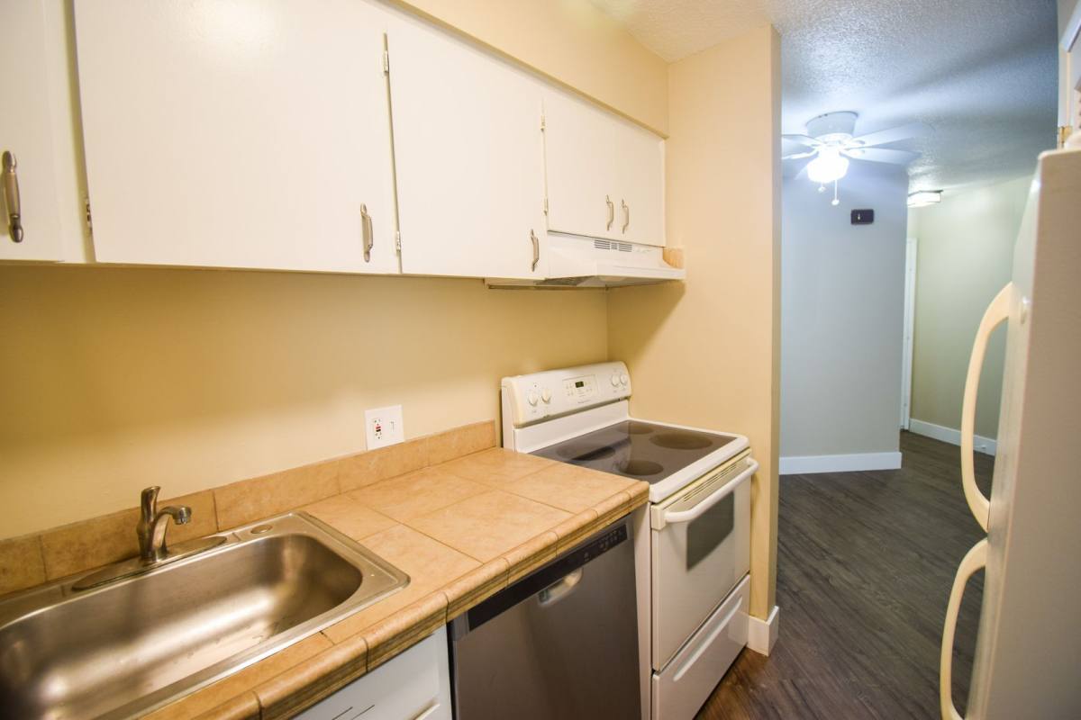 Apartment for rent at 3560 SW Vista Dr, Portland, OR 97225