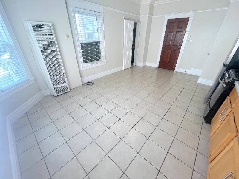 Apartment for rent at 744 Pine Ave #3, Long Beach, CA 90813
