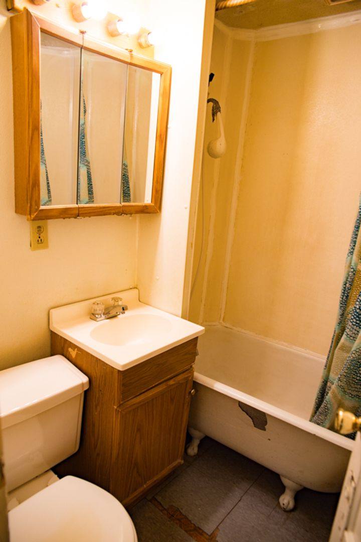 Apartment for rent at 1082 11th Ave SE, Minneapolis, MN 55414