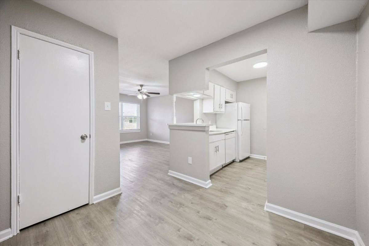 Apartment for rent at 3800 Sherwood Lane, Houston, TX 77092