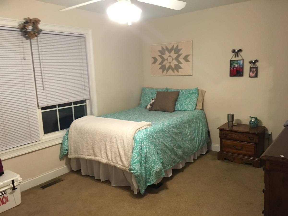 House for rent at 1585 Cedar Shoals Dr, Athens, GA 30605