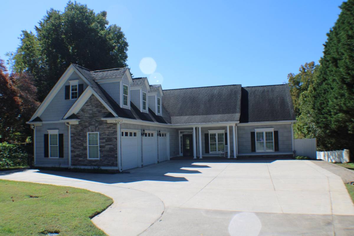 House for rent at 3437 Woodland Court, Denver, NC 28037