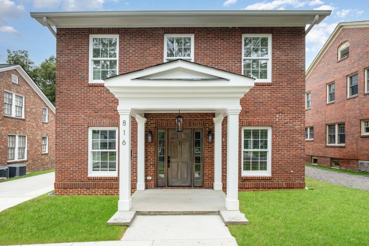 Townhouse for rent at 816 Walnut Ave 1, Charlotte, NC 28208