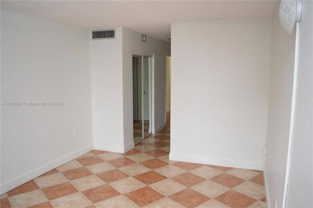 1351 NE 191st St, Miami, FL 33179 - Apartment for Rent - Image 4