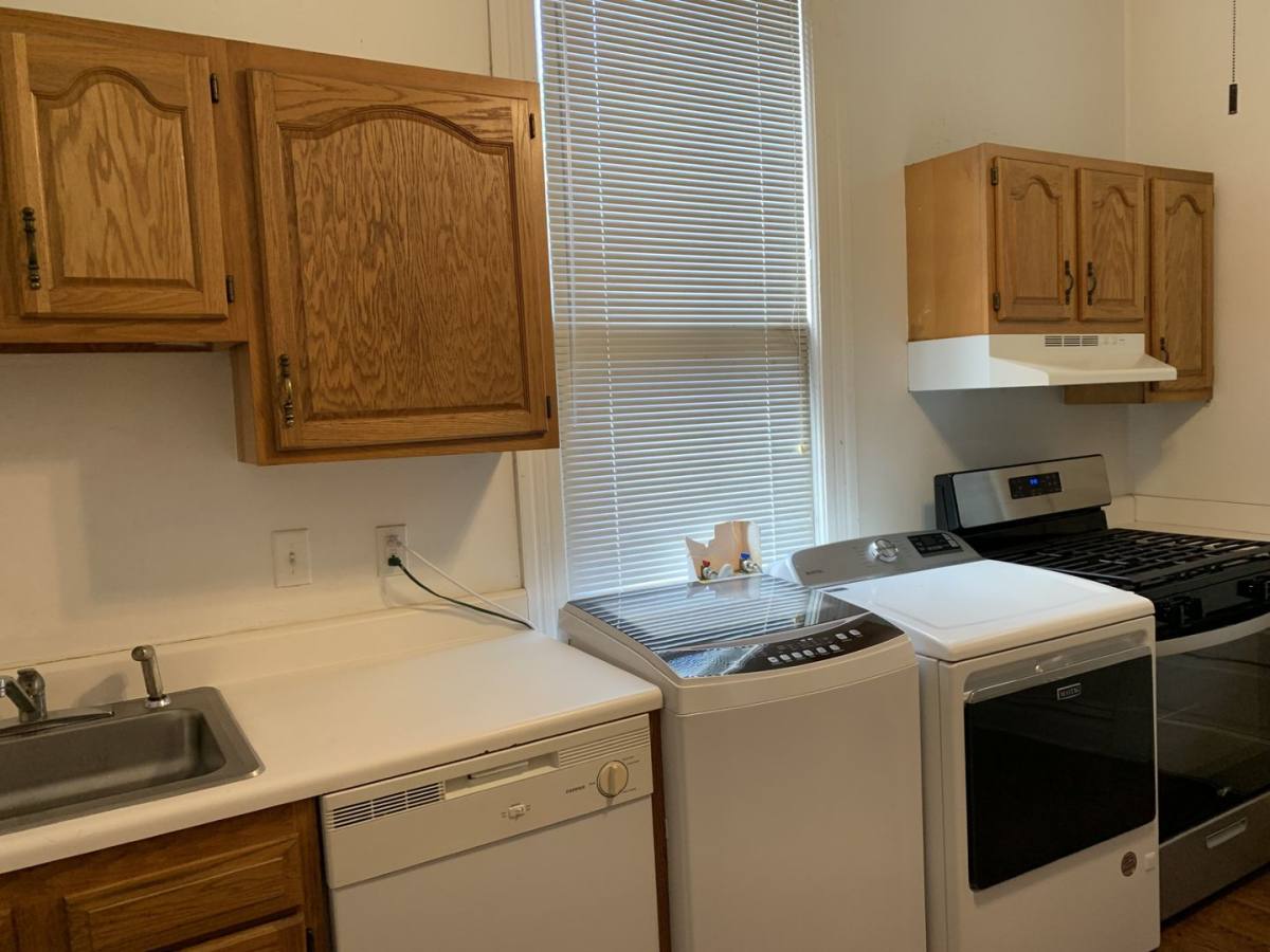 Apartment for rent at 1636 Peniston St, New Orleans, LA 70115