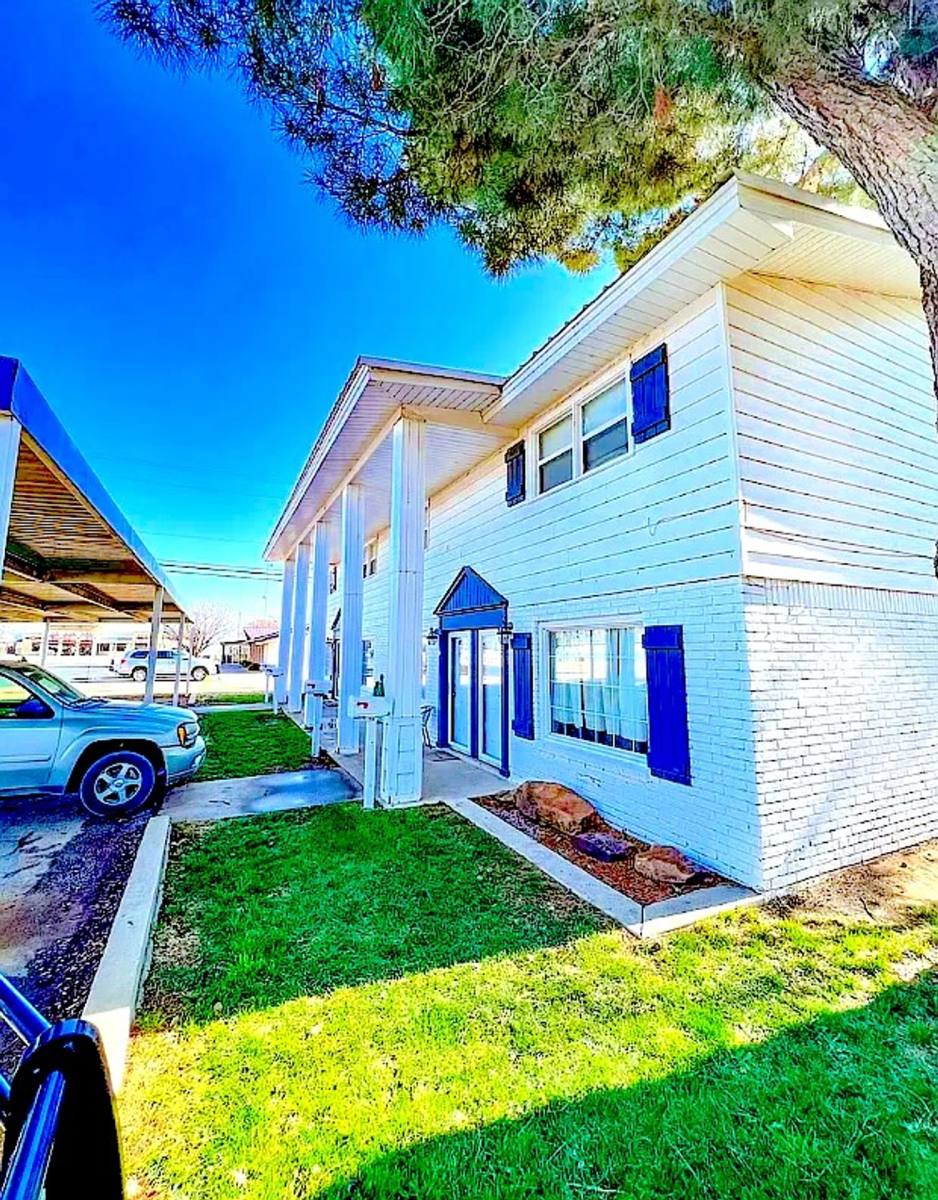 Townhouse for rent at 400 E 22nd St, Littlefield, TX 79339