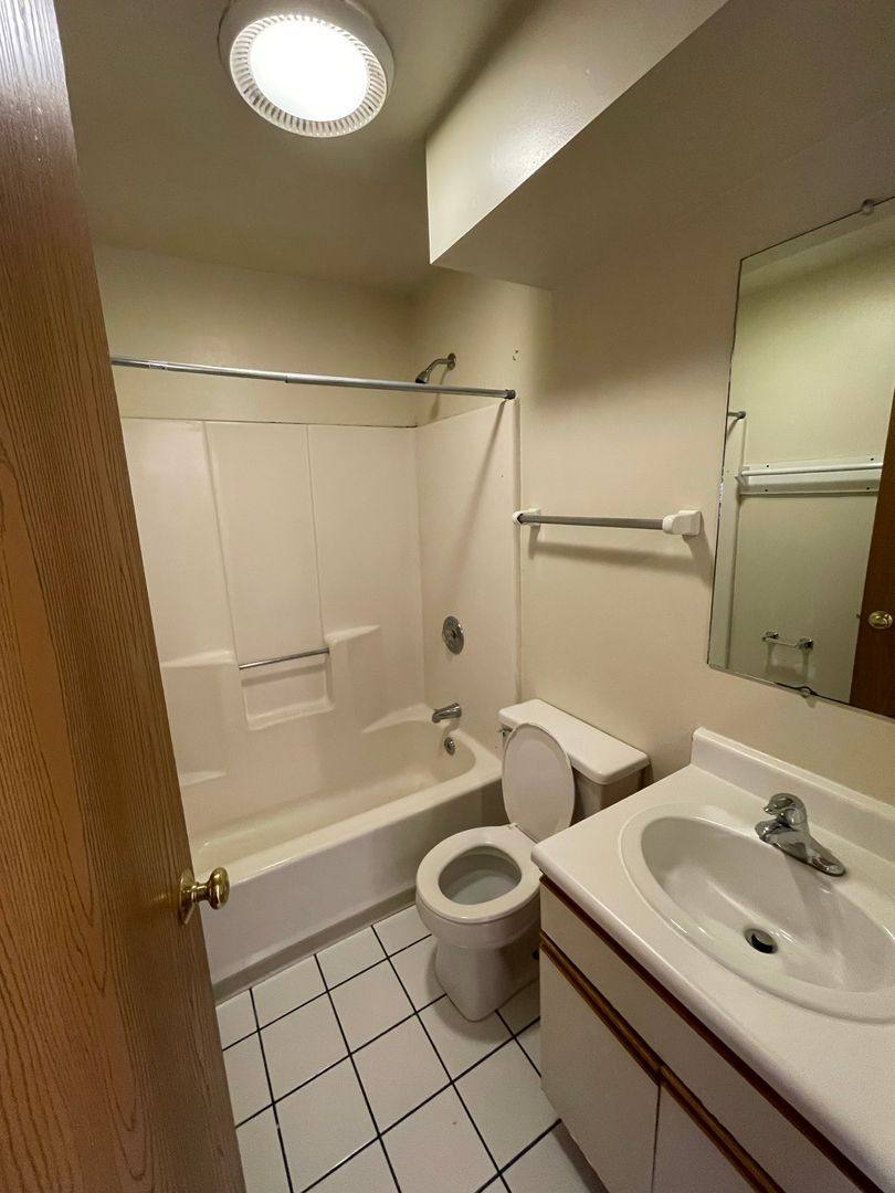 Apartment for rent at 2163 Indianola Ave, Columbus, OH 43201
