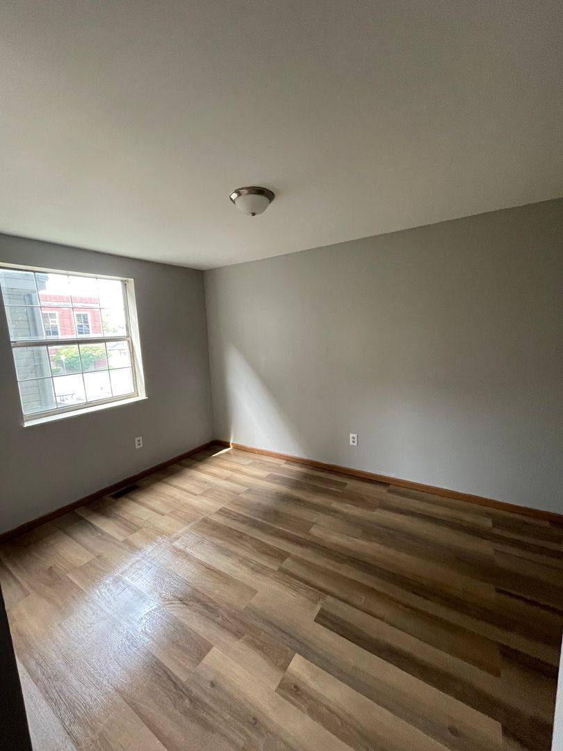 Apartment for rent at 2163 Indianola Ave, Columbus, OH 43201
