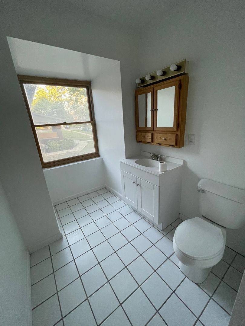 Apartment for rent at 1892 Indianola Ave, Columbus, OH 43201