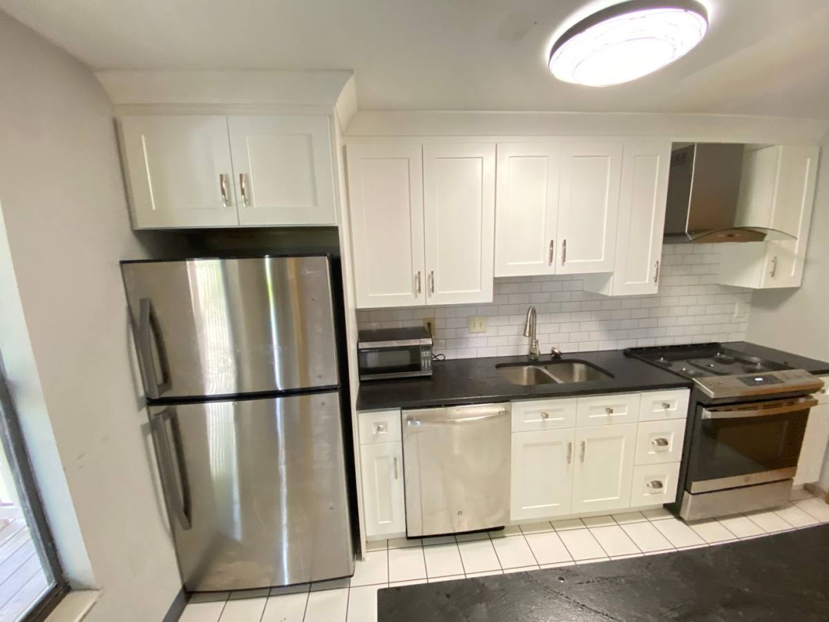 Apartment for rent at 39-51 Chittenden Ave, Columbus, OH 43201