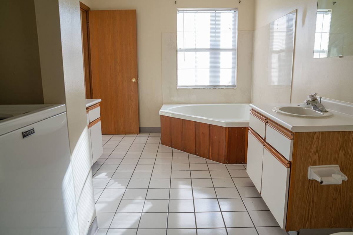 Apartment for rent at 99-103 Chittenden Ave, Columbus, OH 43201