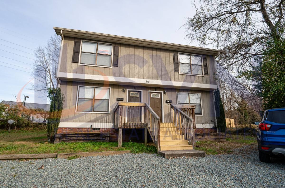 Apartment for rent at 407 S Merritt Mill Rd, Chapel Hill, NC 27516