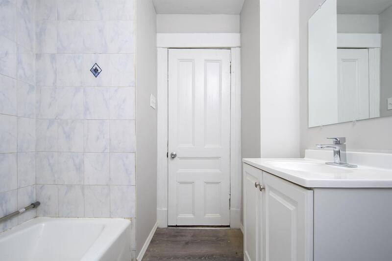 Apartment for rent at 437 Hamilton St #2, Albany, NY 12203