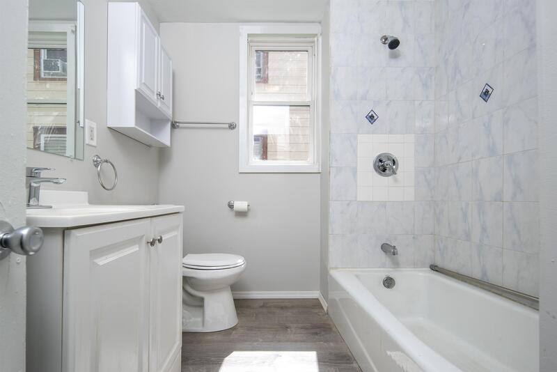 Apartment for rent at 437 Hamilton St #2, Albany, NY 12203