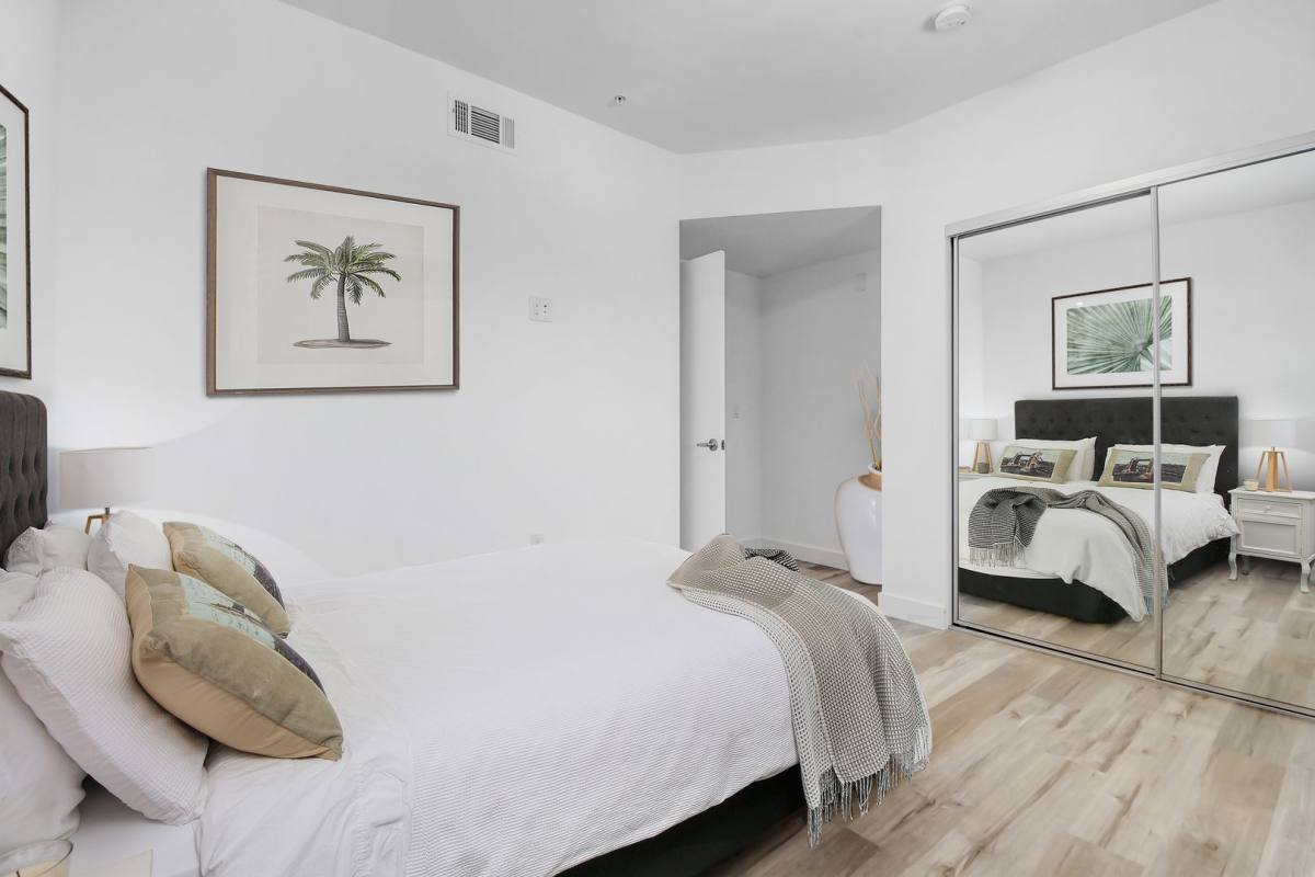 Apartment for rent at 3057-3067 W Pico Blvd, Los Angeles, CA 90006