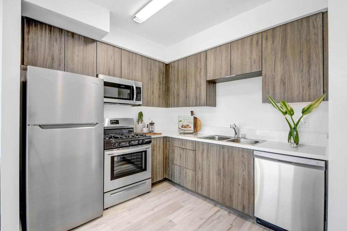 Apartment for rent at 3057-3067 W Pico Blvd, Los Angeles, CA 90006