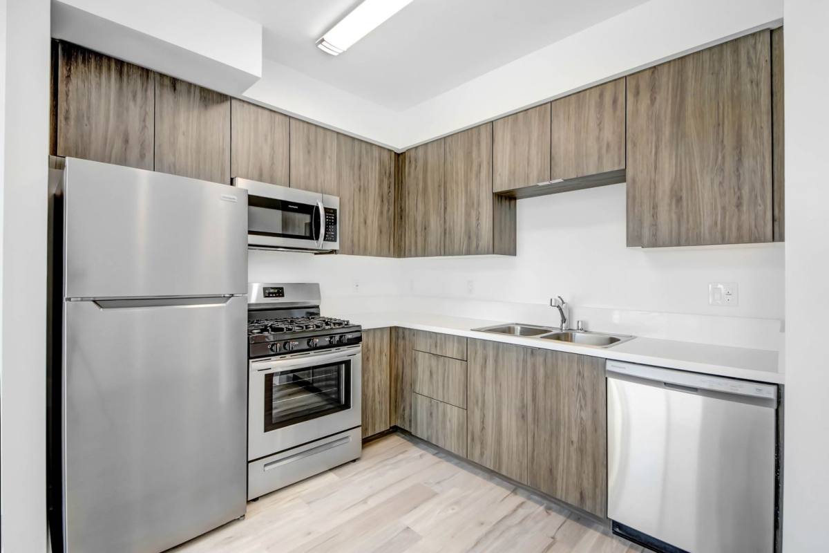 Apartment for rent at 3057-3067 W Pico Blvd, Los Angeles, CA 90006