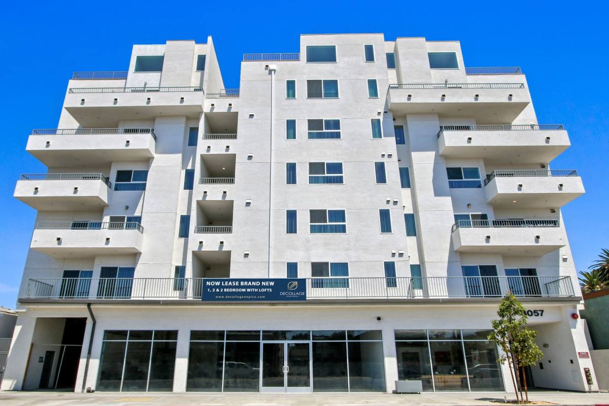 Apartment for rent at 3057-3067 W Pico Blvd, Los Angeles, CA 90006