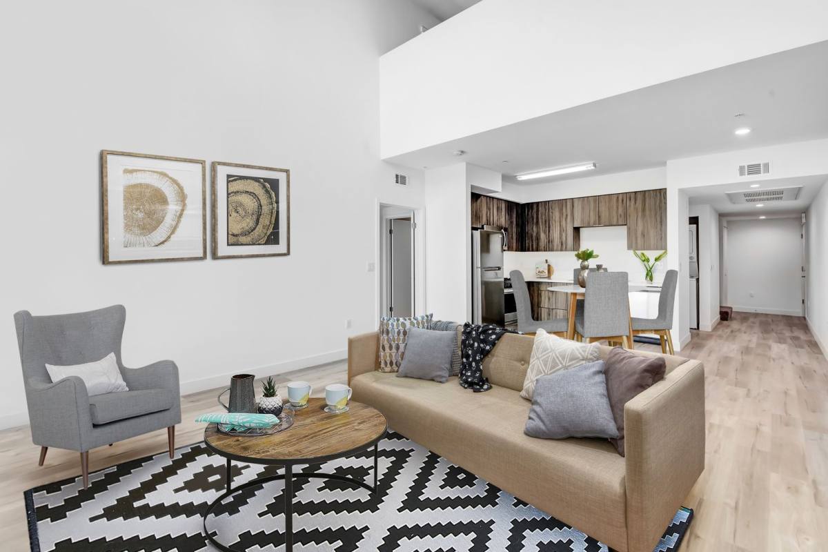 Apartment for rent at 3057-3067 W Pico Blvd, Los Angeles, CA 90006