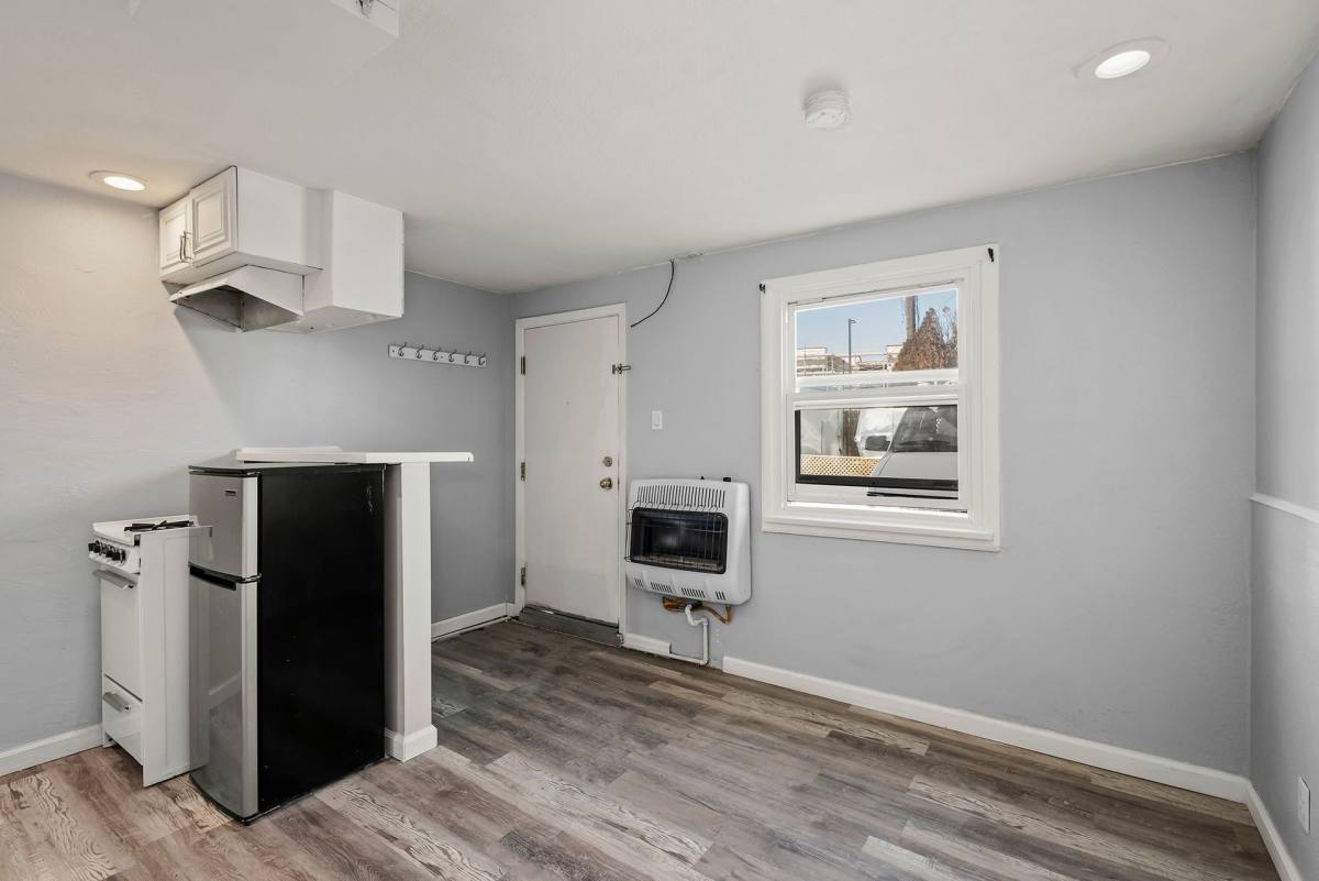 Apartment for rent at 2150 Victorian Ave, Sparks, NV 89431